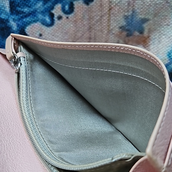 Vintage CHANEL Camellia Long Wallet - Picture 14 of 16